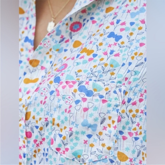 Frank & Eileen “Eileen” Italian Linen Floral Button Down Shirt *EUC* size M - Picture 3 of 14